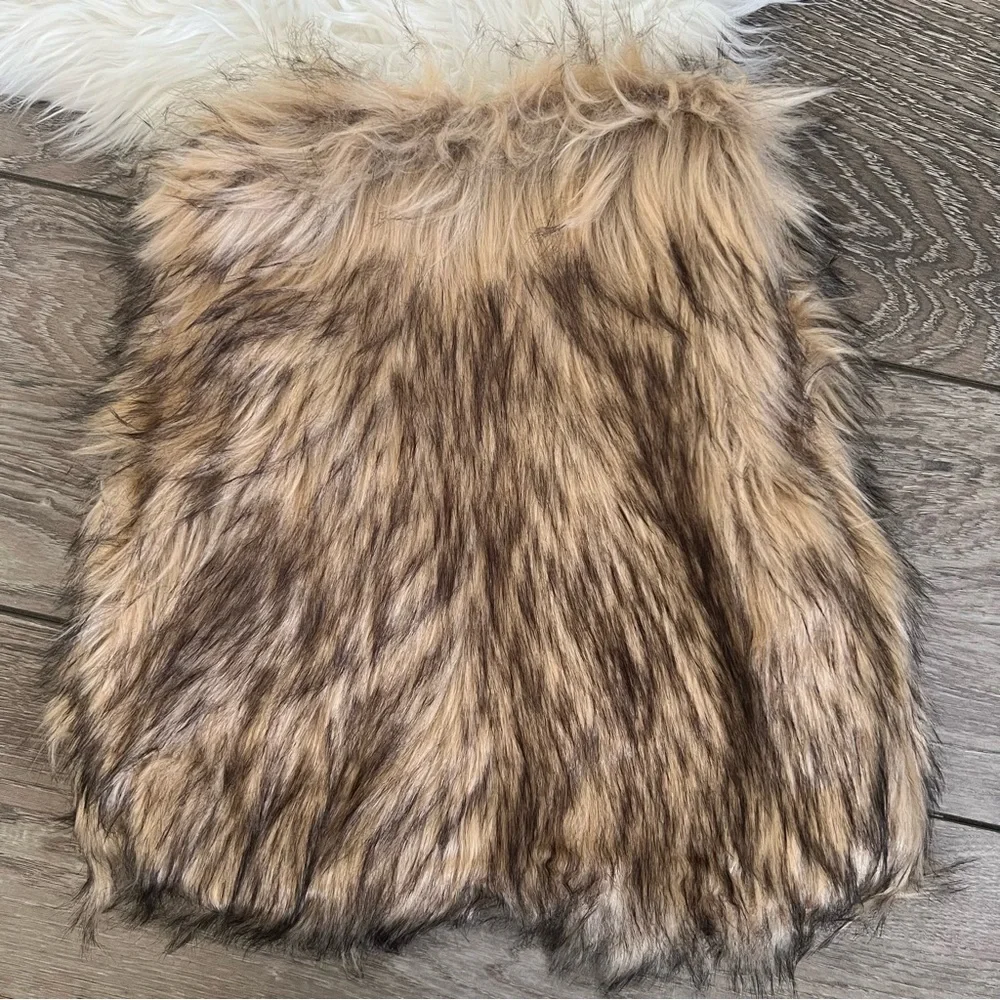 Furry Brown Vest - Picture 2 of 2